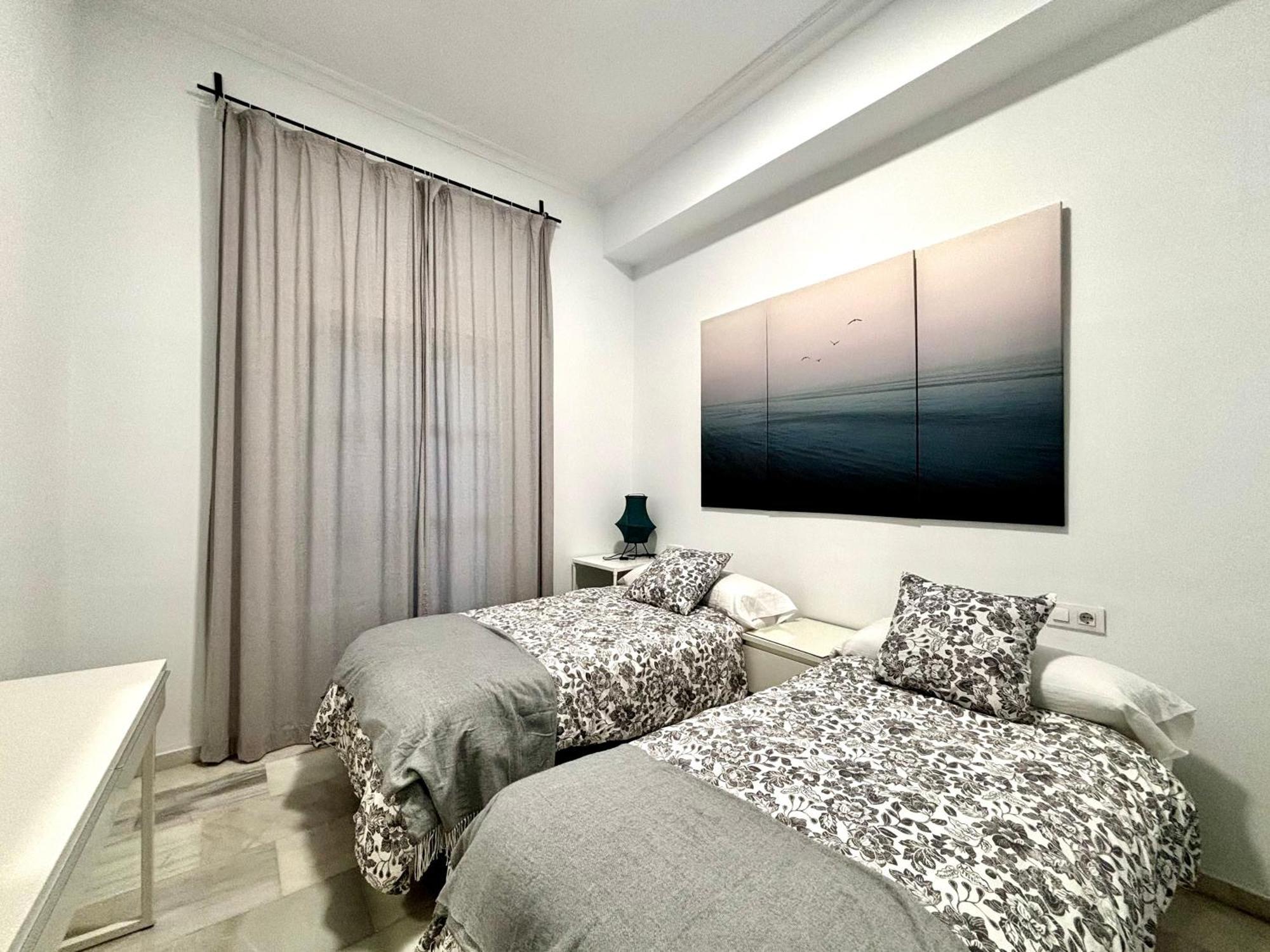 El Reloj Del Viajero 2 Apartment Seville Exterior photo